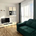 Emerald Coresi Apartment - Free Parking & Smart Tv * Brasov