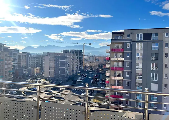 Emerald Coresi - Free Parking & Smart Tv Apartment *